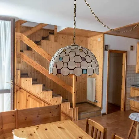Apartment Casa Delle Ortensie Calceranica Al Ospitar Calceranica al Lago