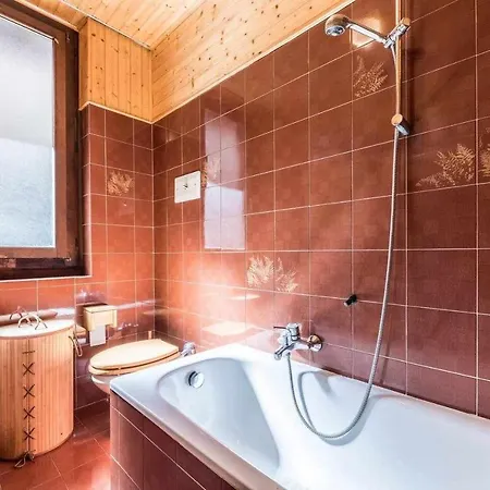 Casa Delle Ortensie Calceranica Al Ospitar *
