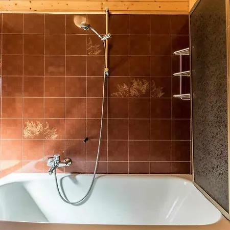 Casa Delle Ortensie Calceranica Al Ospitar Apartment Calceranica al Lago