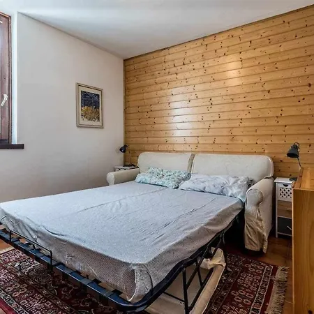 Casa Delle Ortensie Calceranica Al Ospitar Apartment