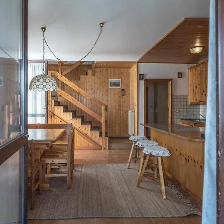 Casa Delle Ortensie Calceranica Al Ospitar Apartment *