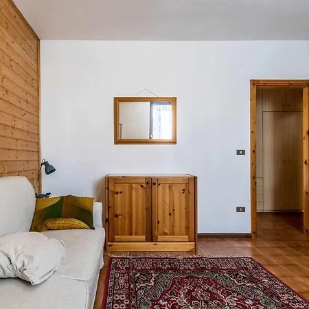 Apartment Casa Delle Ortensie Calceranica Al Ospitar Calceranica al Lago