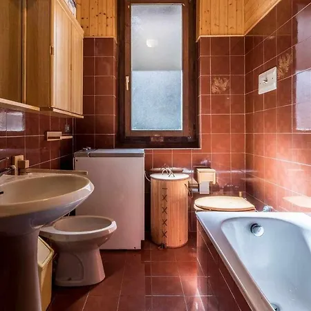 Apartment Casa Delle Ortensie Calceranica Al Ospitar Calceranica al Lago